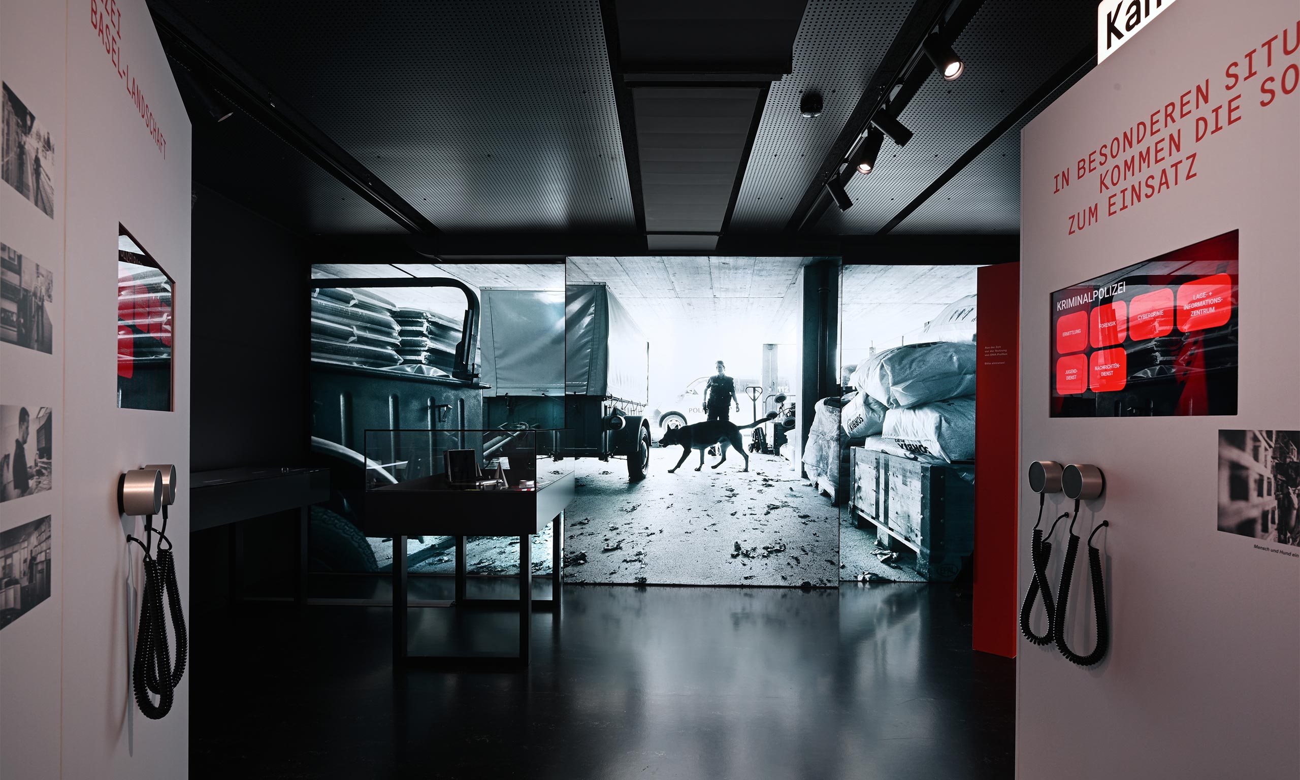 Einblick in die neue Dauerausstellung im Polizeimuseum BL